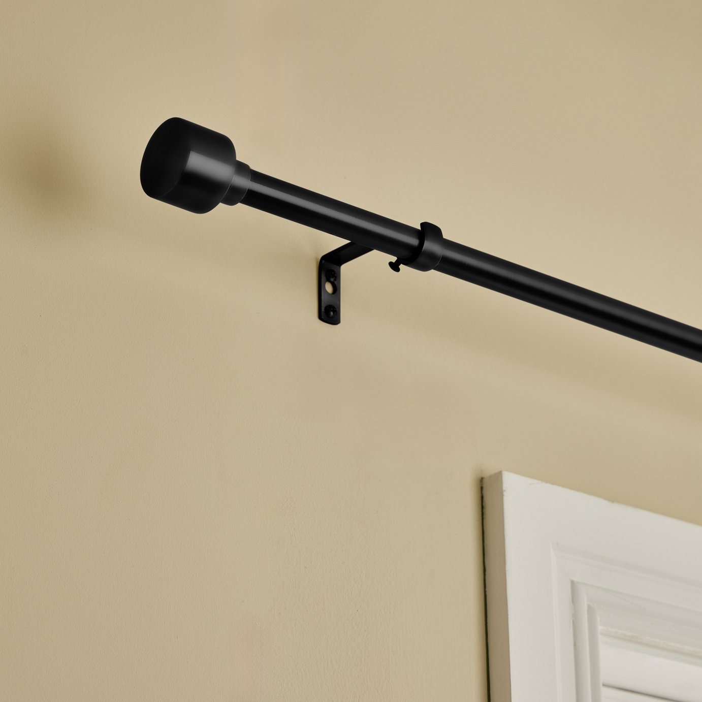 Argos Home Extendable Metal Stud Matte Black Curtain Pole - 120 - 210cm