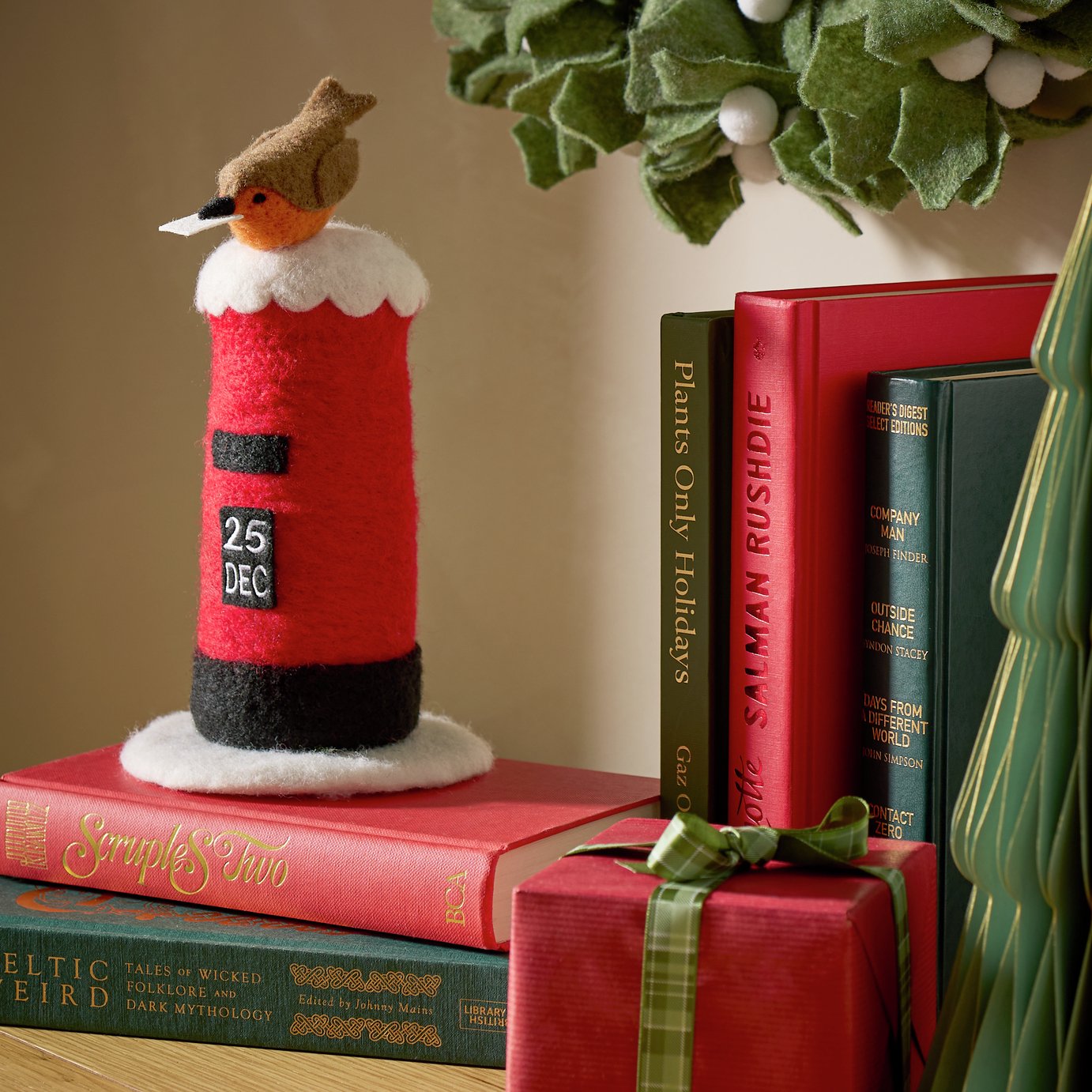 Argos Home Felt Post Box with Robin Christmas Table Ornament