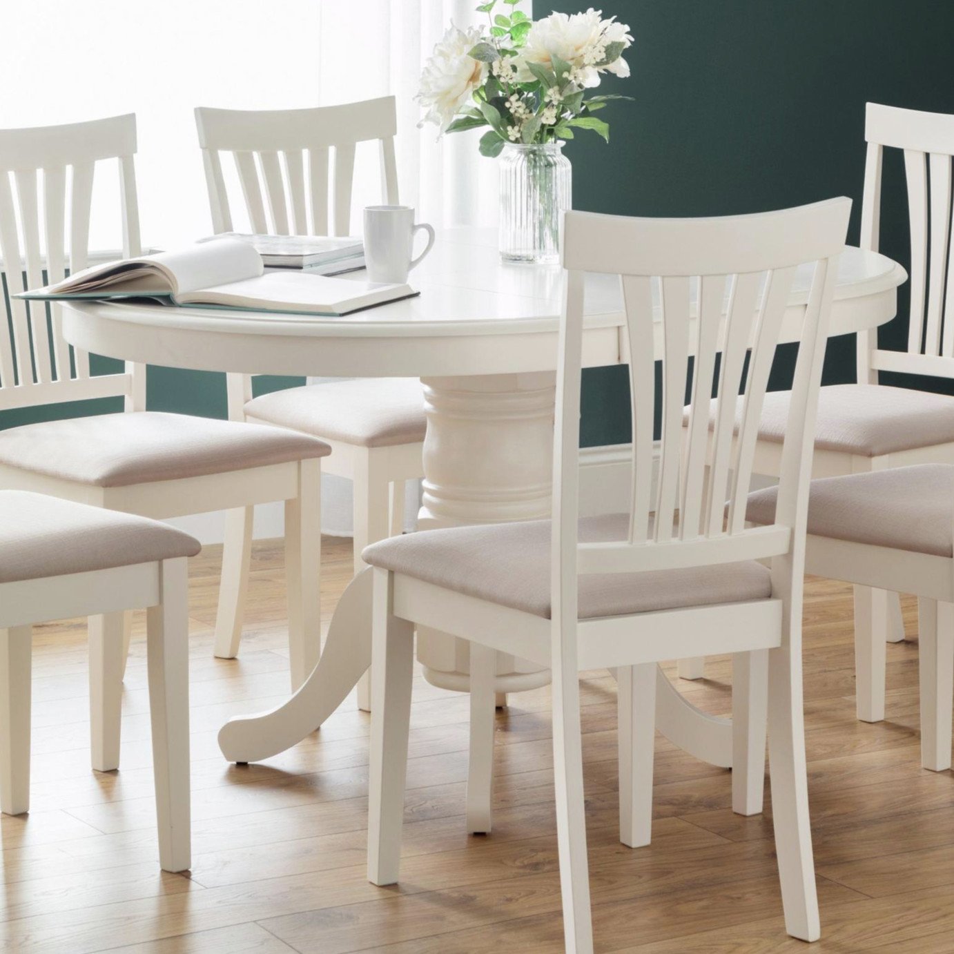 Julian Bowen Stanmore Ext 6 Seater Oval Dining Table -Ivory