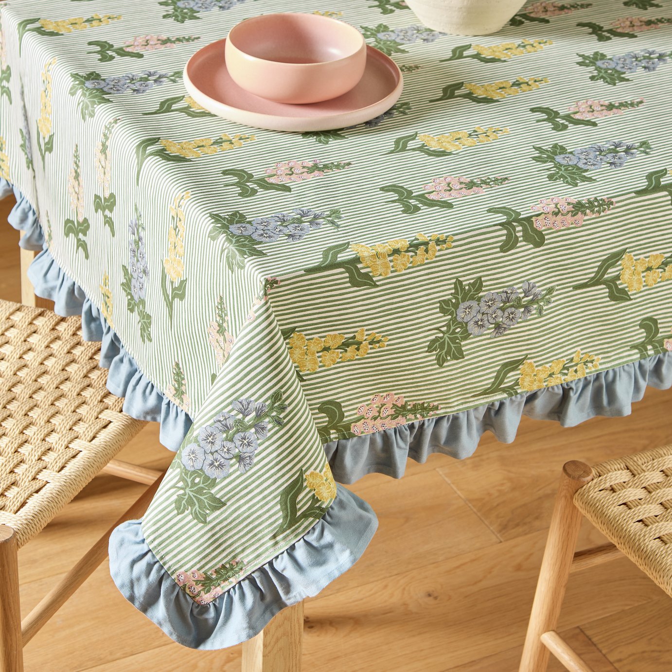 Argos Home Summer Fair Wipe Clean Table Cloth - Green