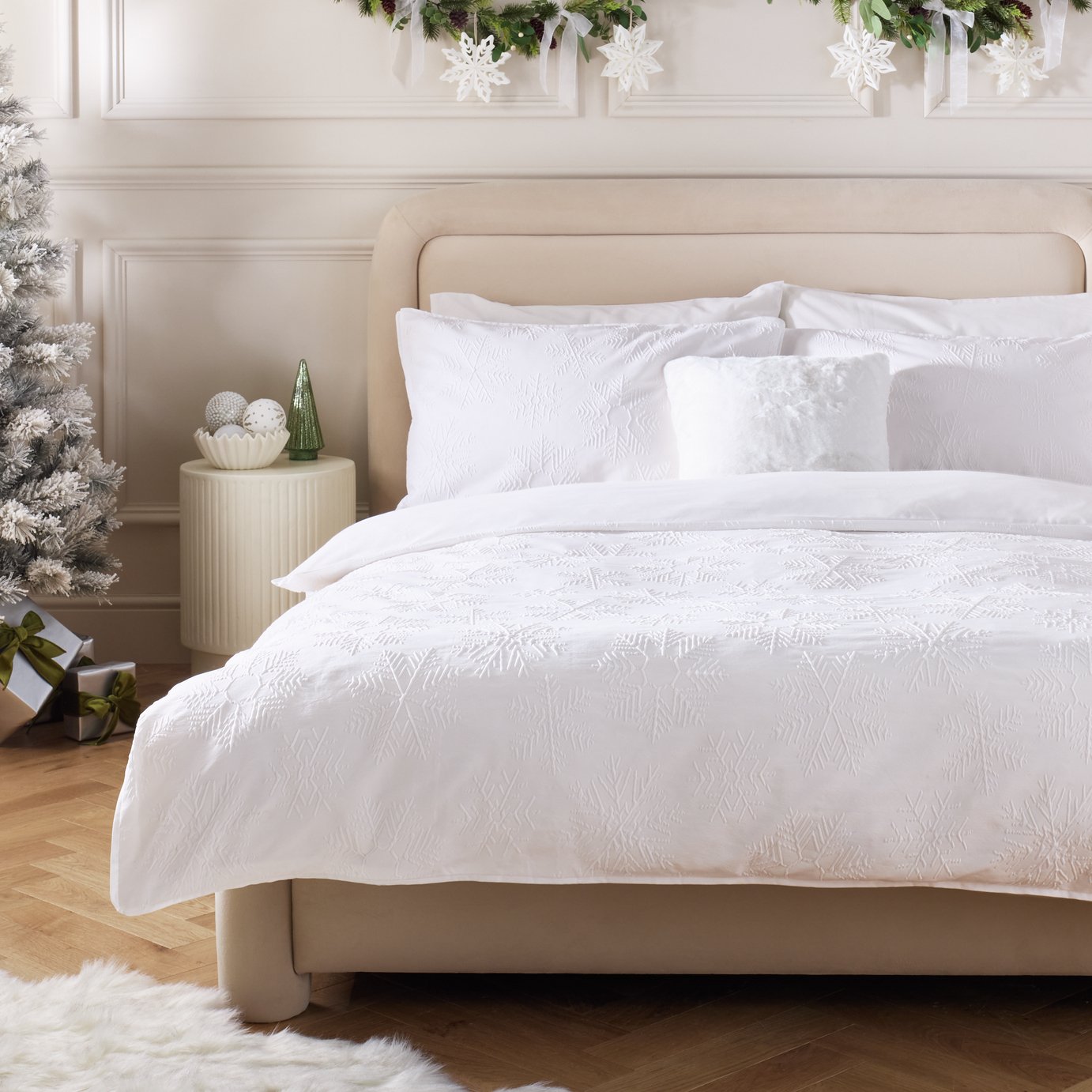 Argos Home Christmas Snowflake White Bedding Set - King size