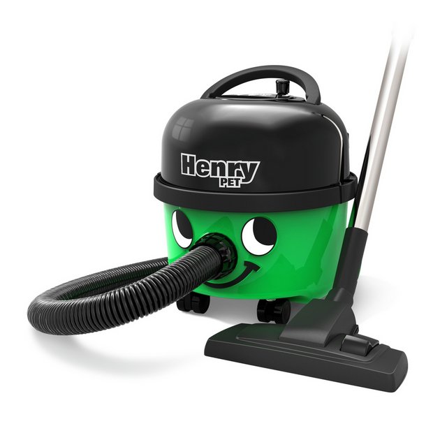 Hetty deals the hoover