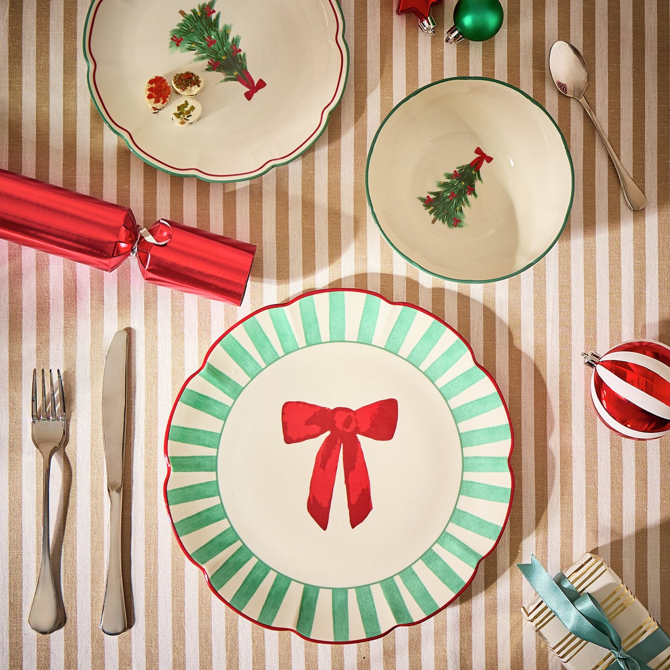 Argos Home 12 Piece Tree and Bow Stoneware Dinner Set - Cream