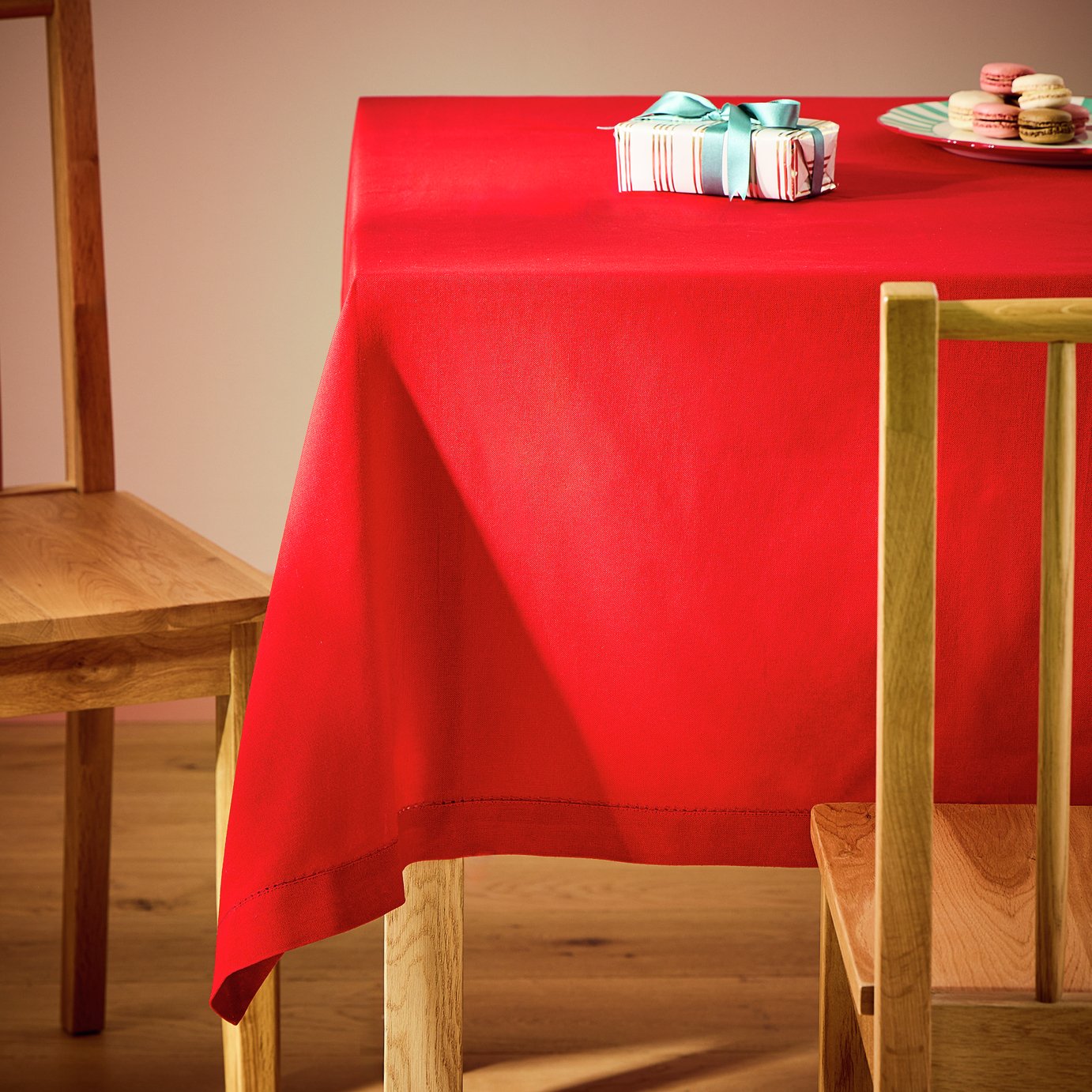 Argos Home Table Cloth - Red