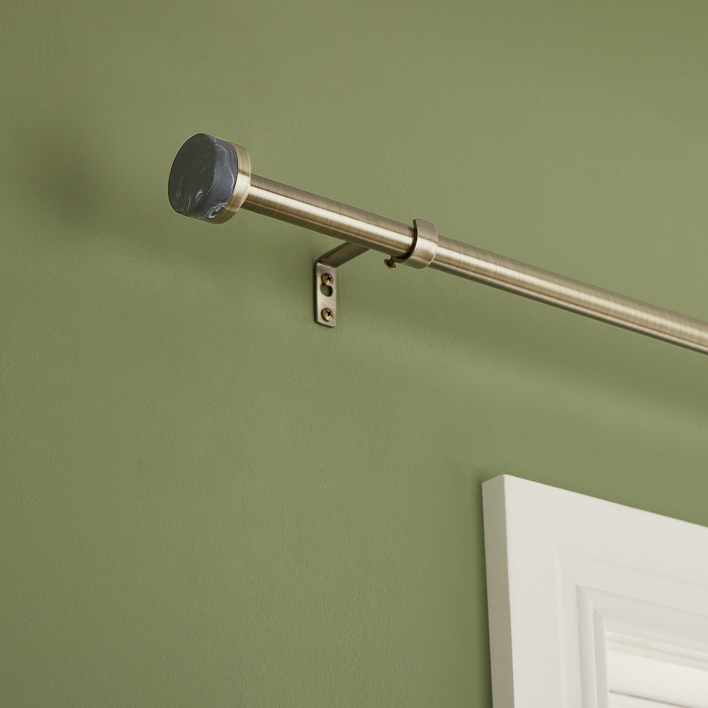 Argos Home Extendable Metal Stud Brass Curtain Pole - 165 - 300cm