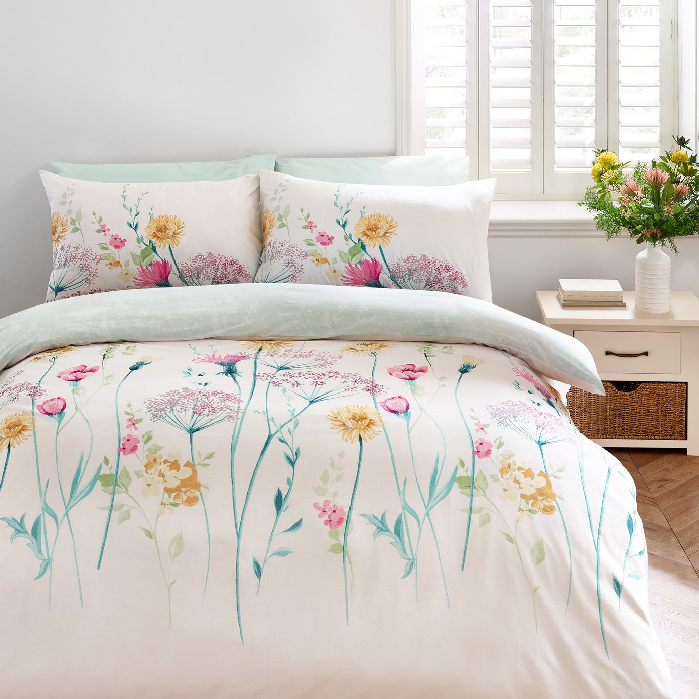 Catherine Lansfield Meadowsweet Floral Bedding Set - Double