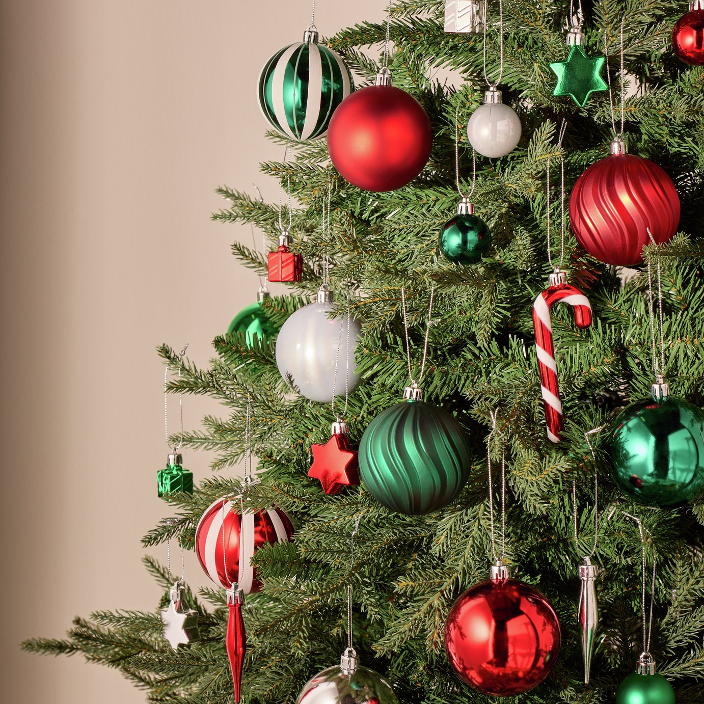 Argos Home Matt and Shiny Christmas Baubles - Pack of 100