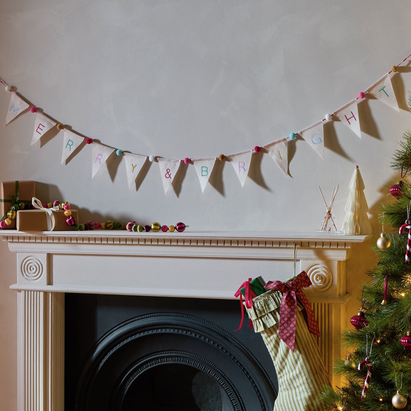 Argos Home Merry and Bright Christmas Garland