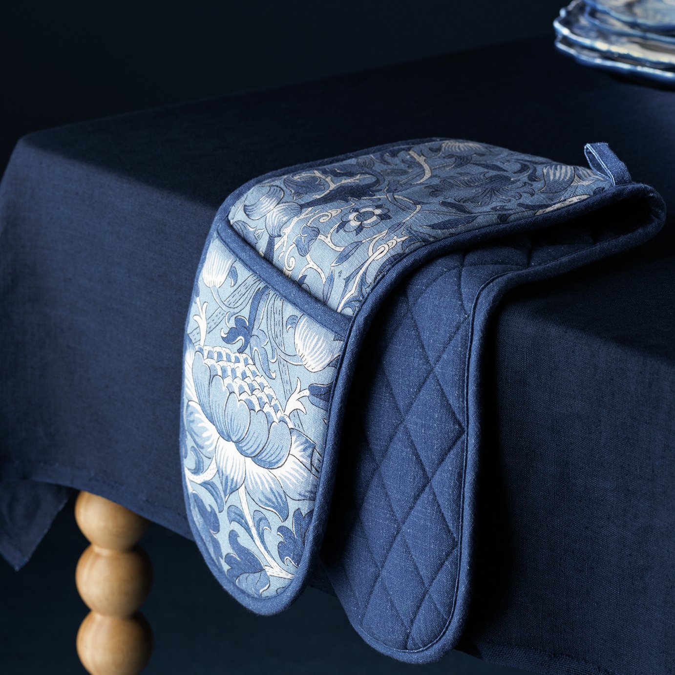 Habitat x Morris & Co. Inky Double Oven Glove - Blue
