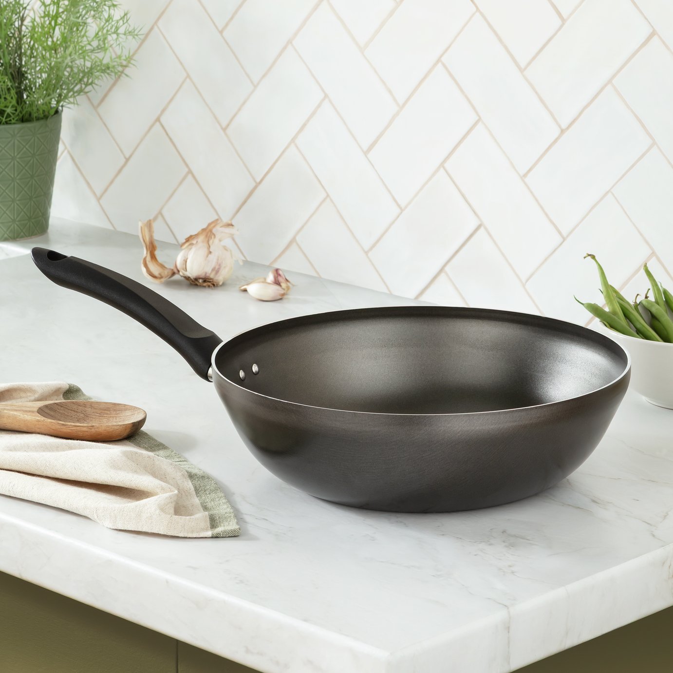 Argos Home 28cm Aluminium Stir fry Pan
