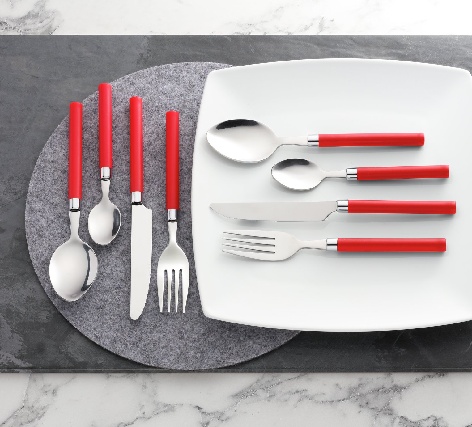 Argos Home 16 Piece Cutlery Set - Red