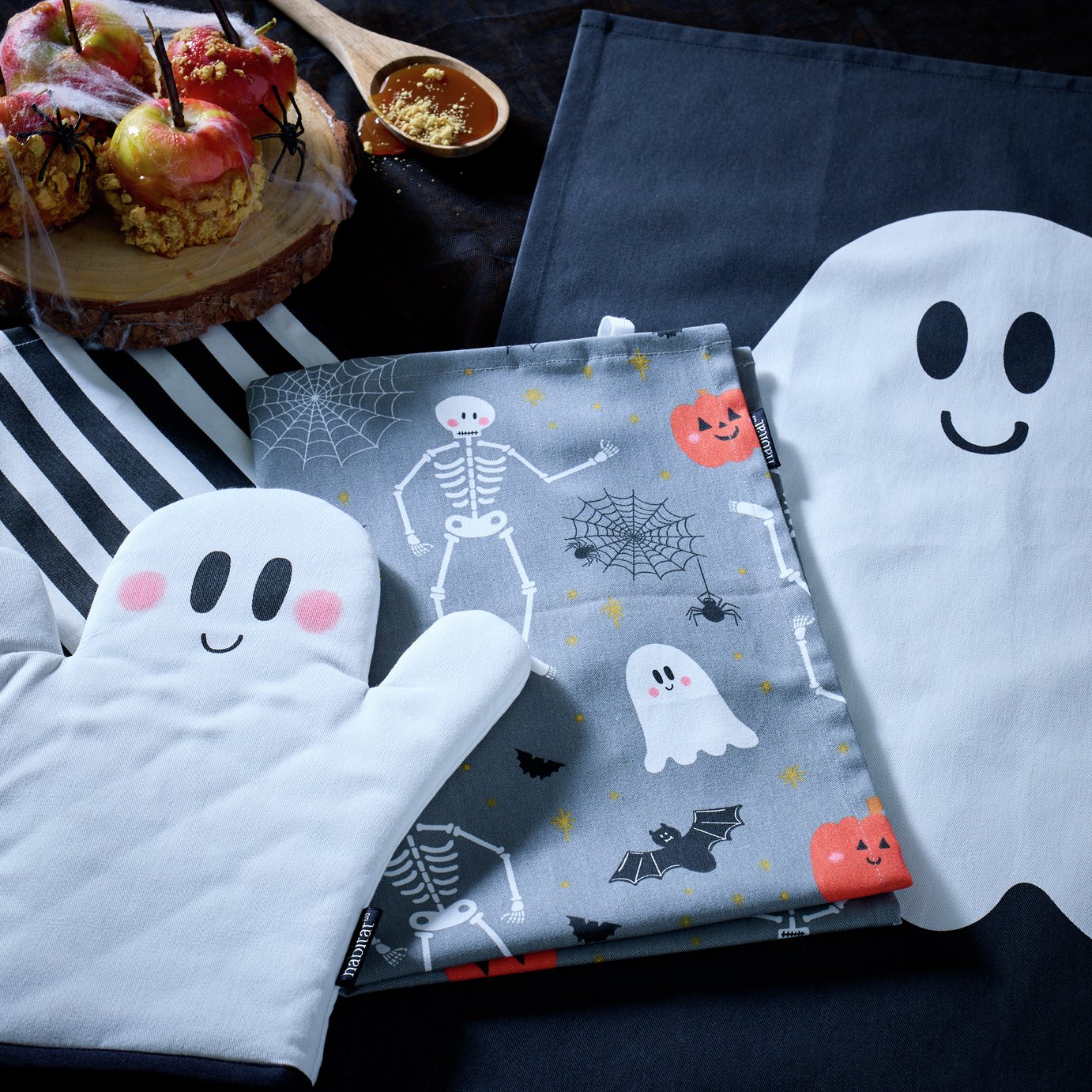Argos Home Kitchen Tea Towels and Oven Glove Set - Pack of 3