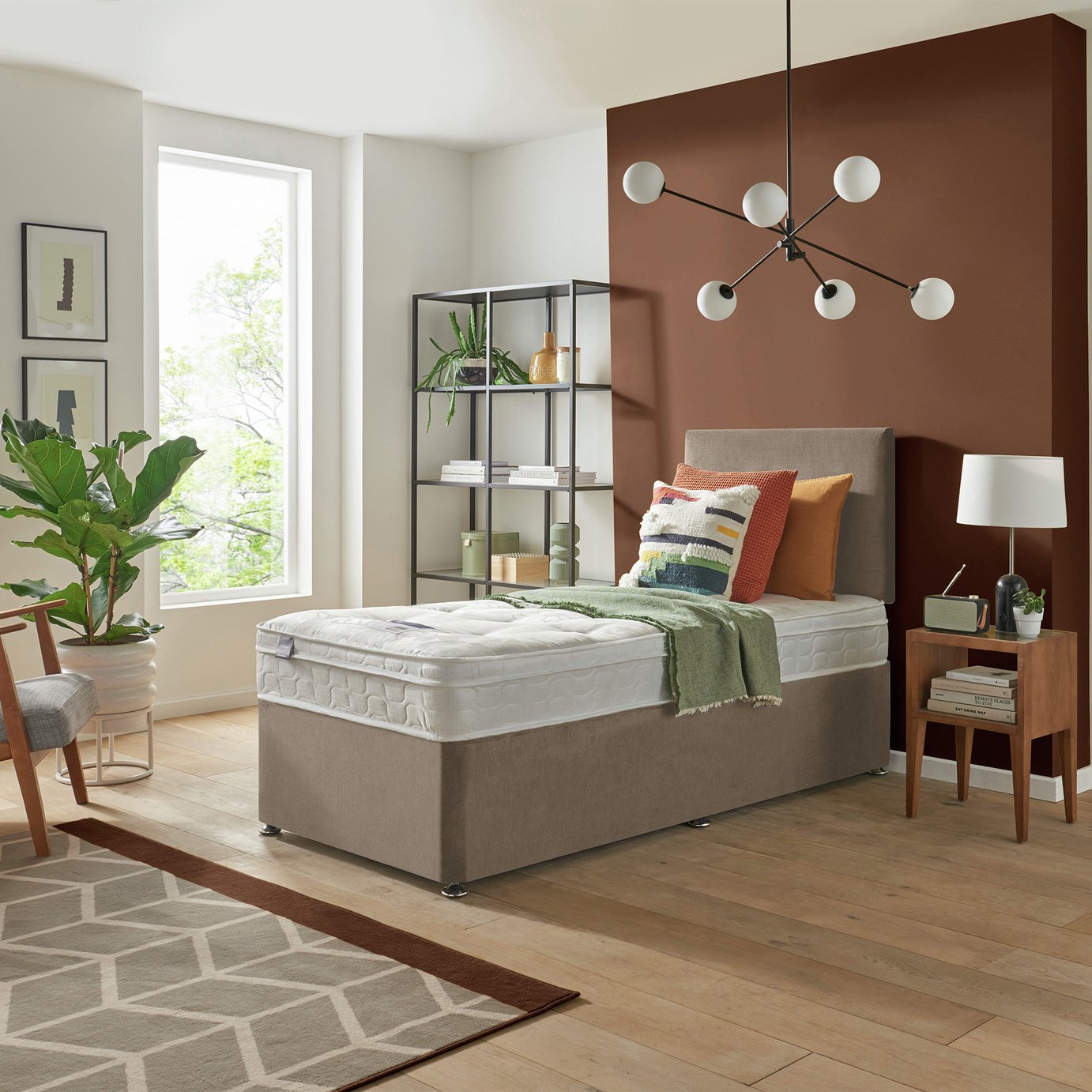 Silentnight Travis Ortho Mattress & Divan Bed Set