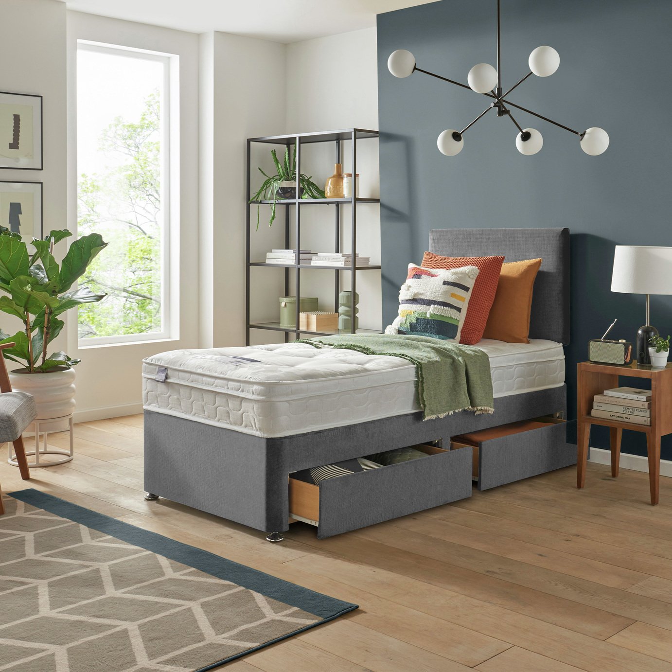 Silentnight Travis Ortho Mattress & Divan Bed Set