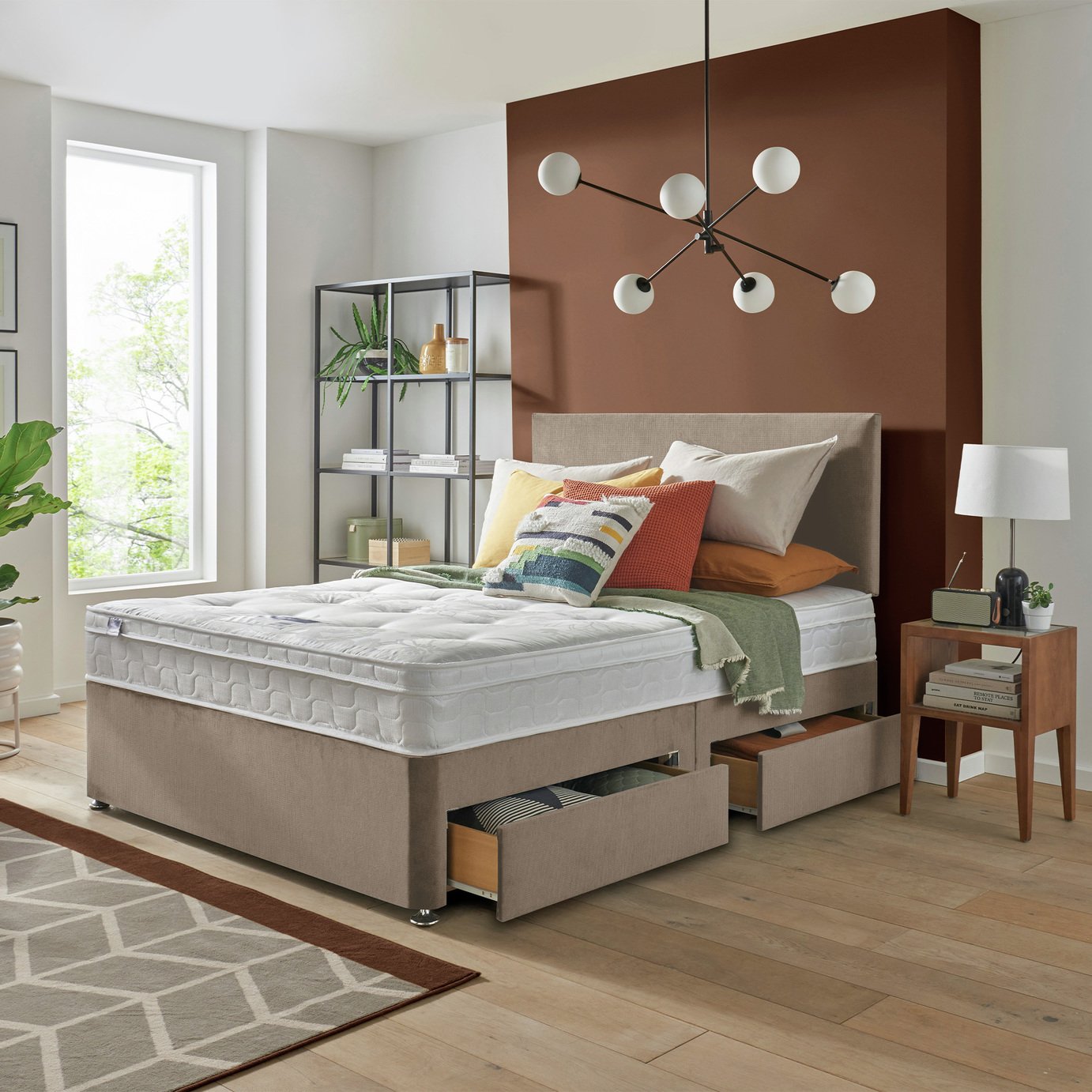 Silentnight Travis Ortho Mattress & Divan Bed Set