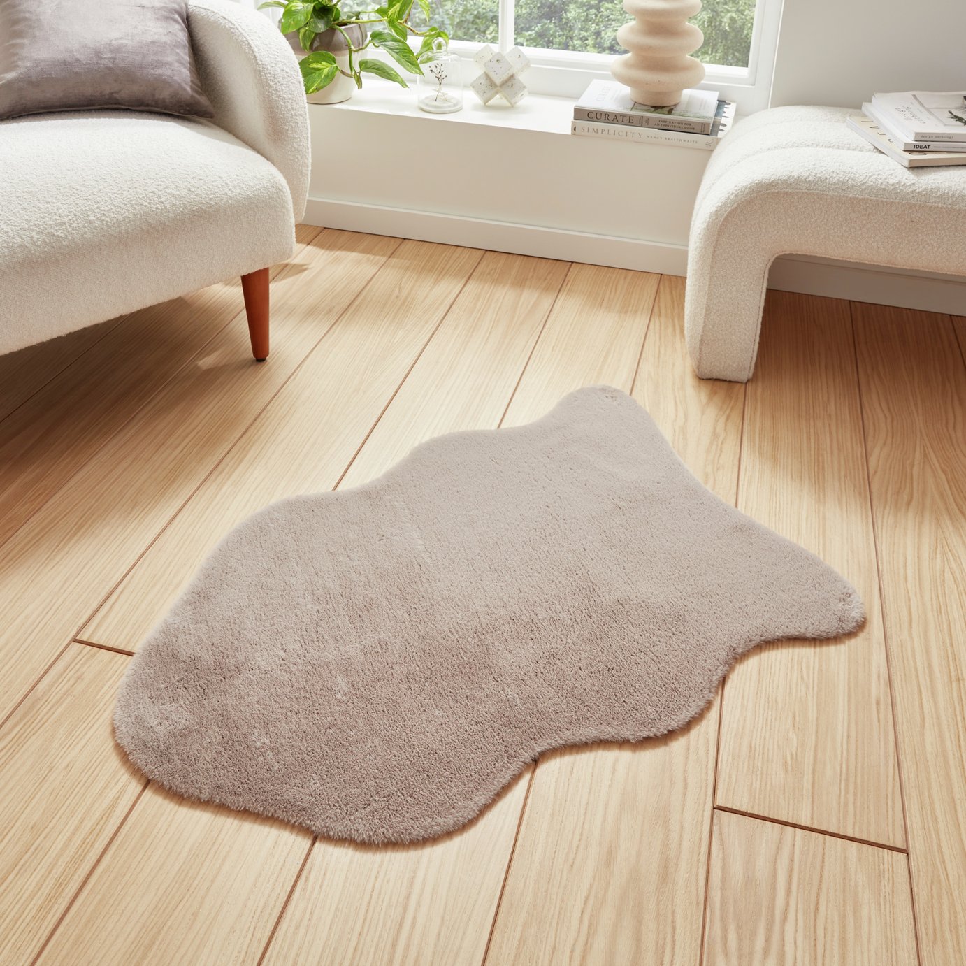 Think Rugs Supersoft Faux Fur Single Pelt Rug - 58x90cm