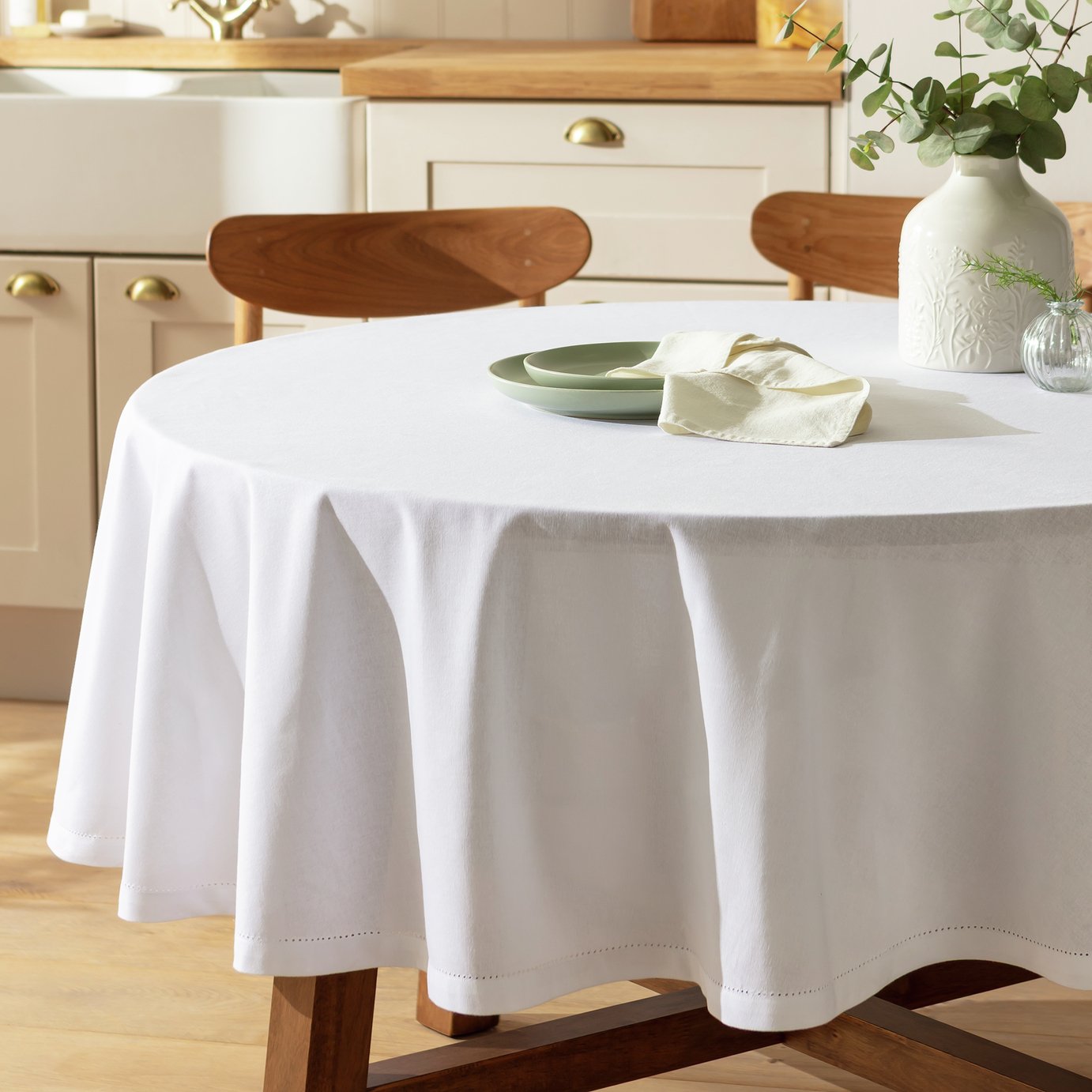 Argos Home Round Tablecloth - White
