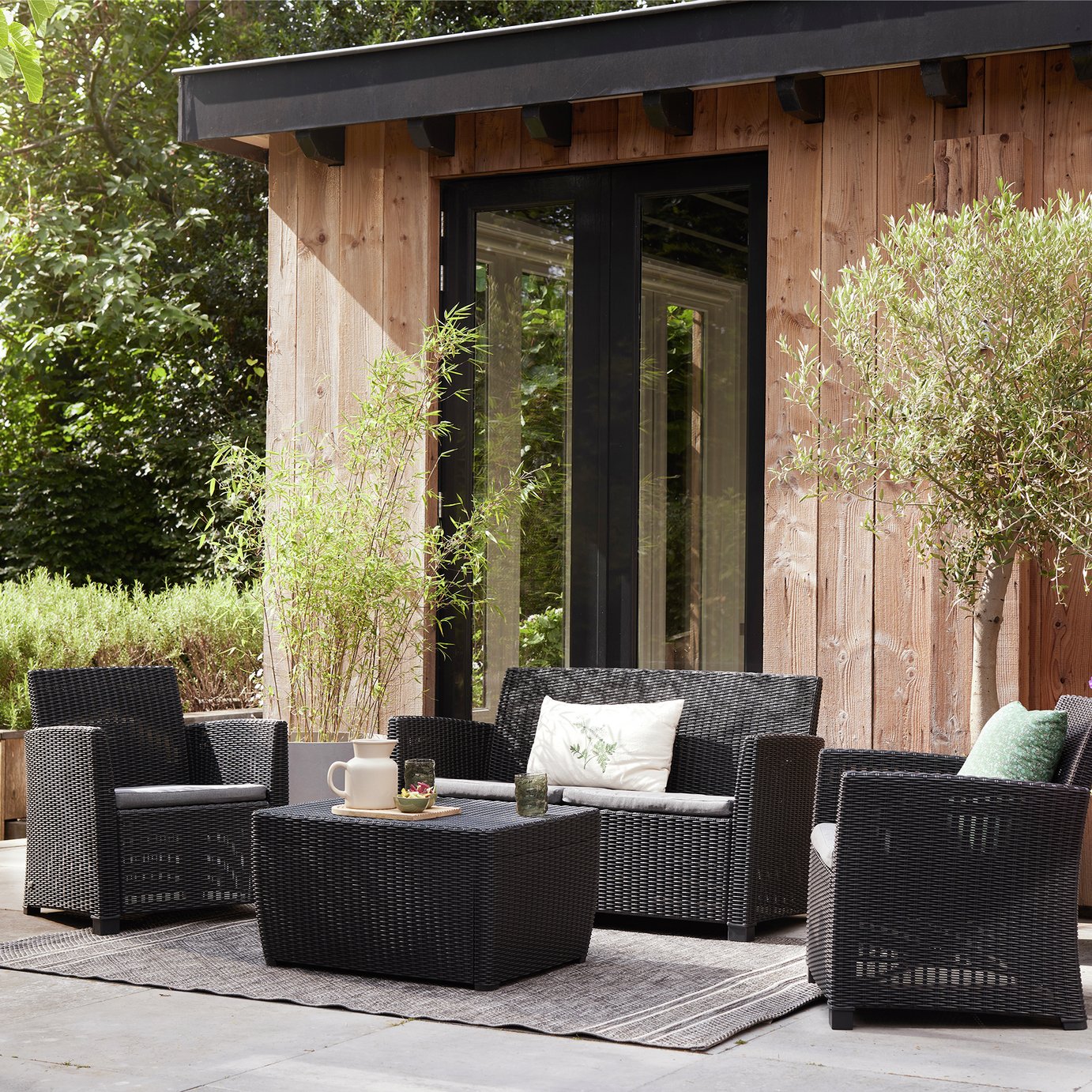 Keter 4-Seater Mia Lounge Set with Storage Table