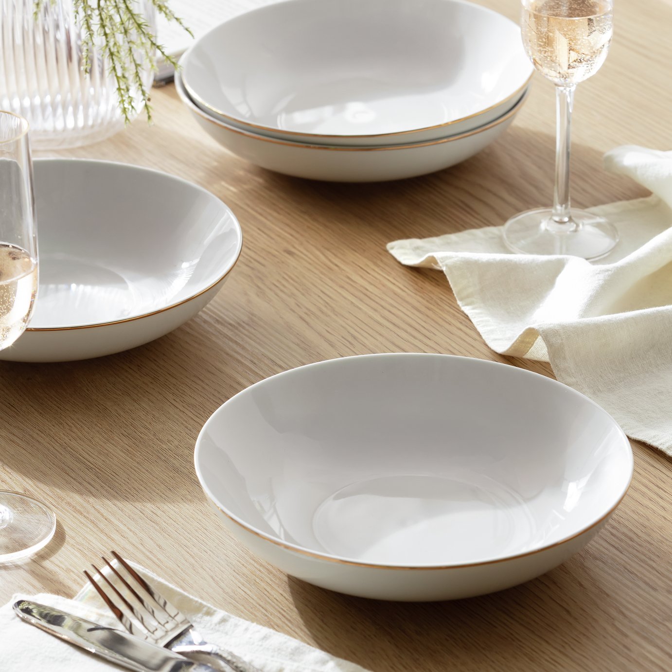 Argos Home 4 Piece Gold Rim Porcelain Pasta Bowls - White