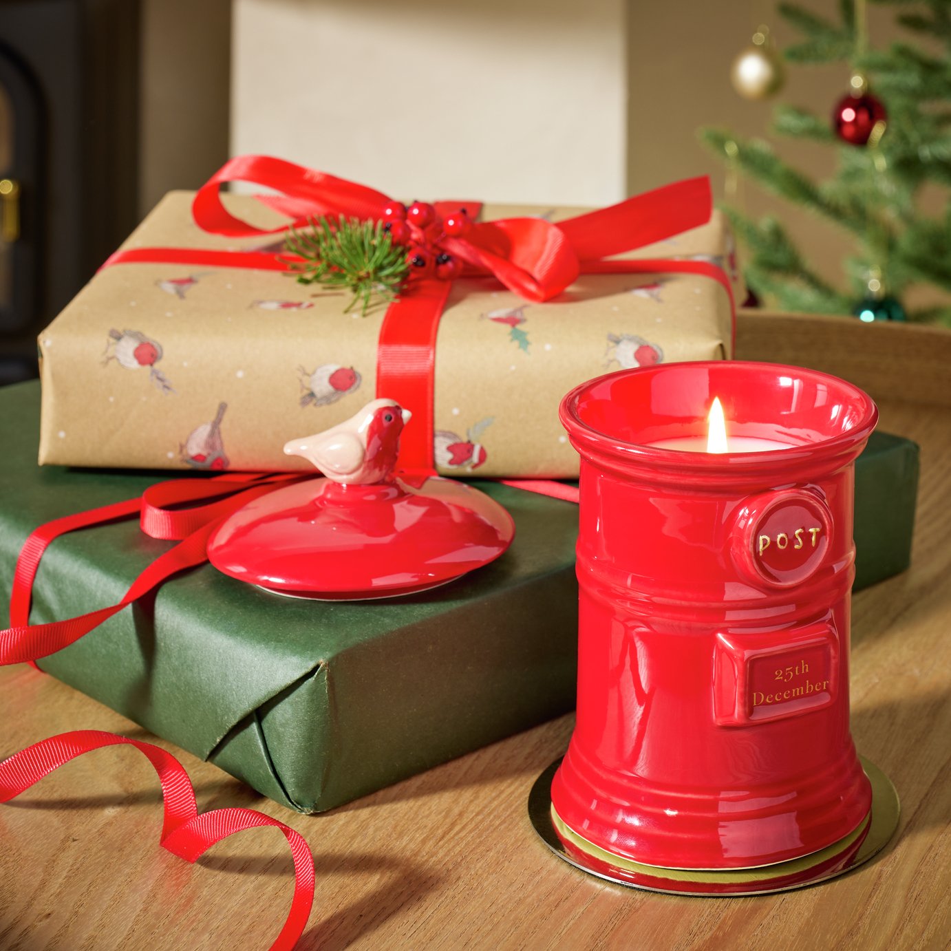 Argos Home Post Box Shaped Medium Candle - Christmas Spice