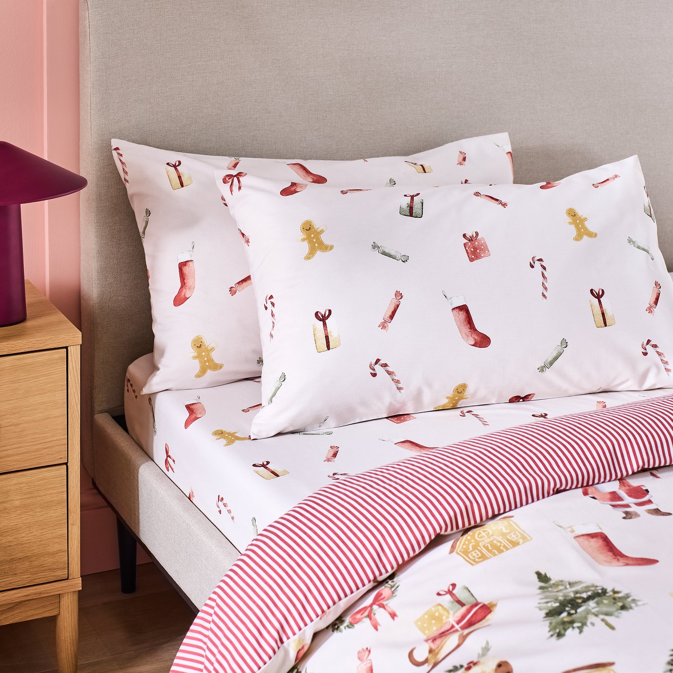 Argos Home Christmas Icons White Pillowcase Pair