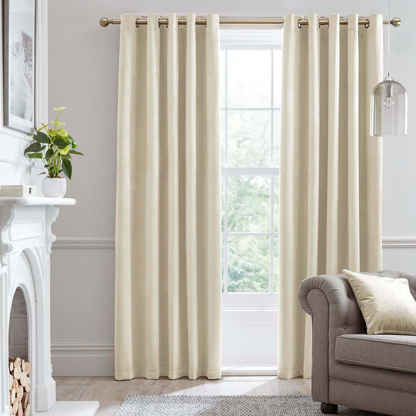 Laurence Llewelyn-Bowen Montrose Blackout Eyelet Curtains