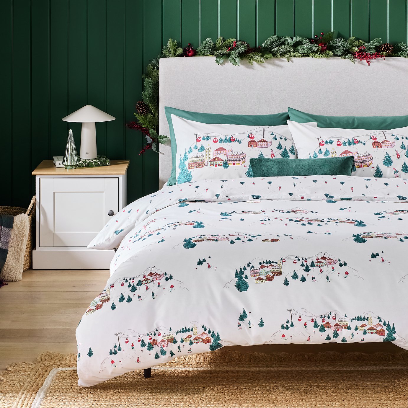 Argos Home Christmas Ski Scene White Bedding Set - Superking