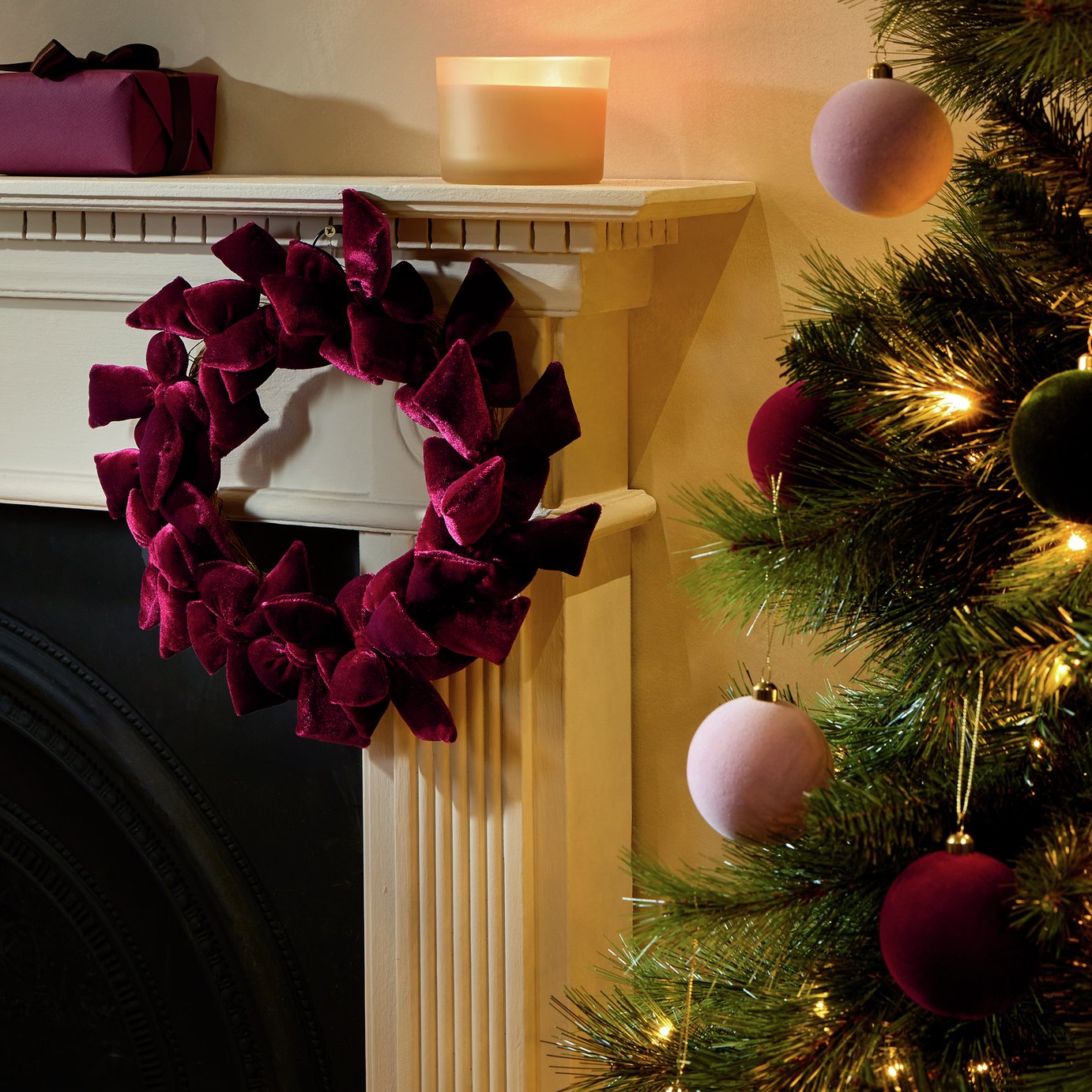 Argos Home Red Velvet Multi Bow Christmas Wreath