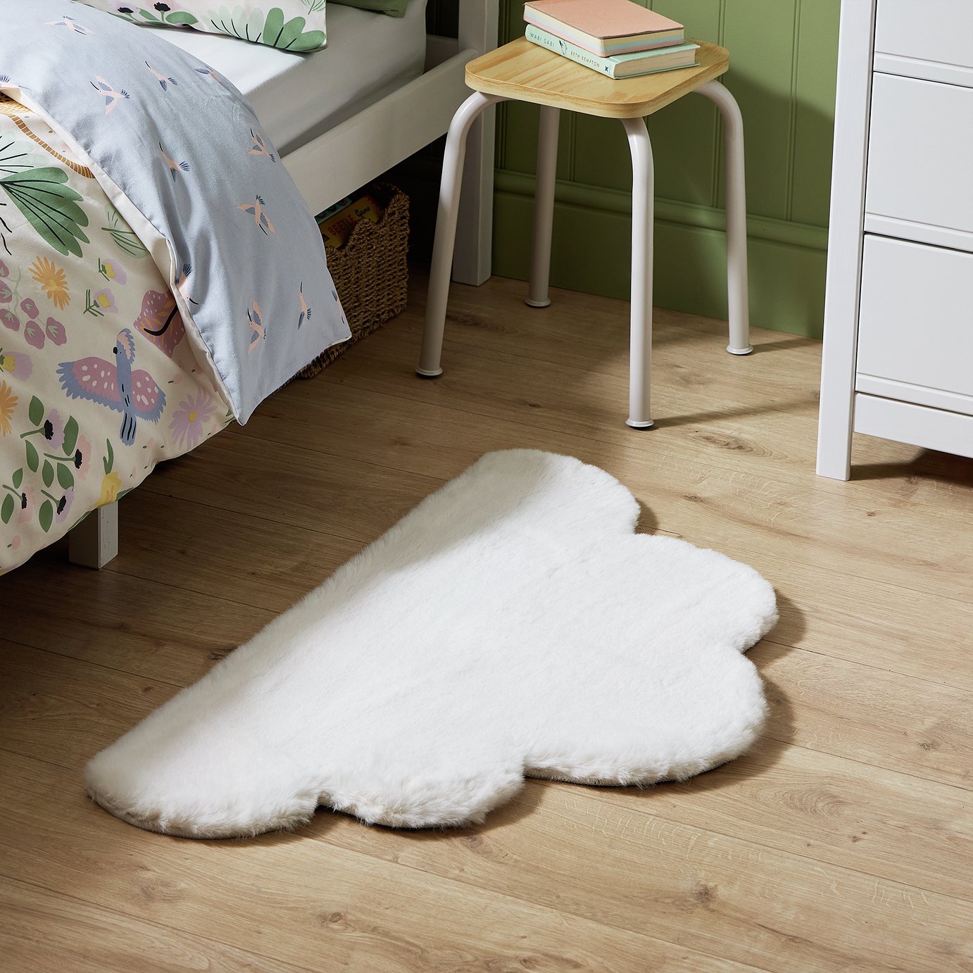 Argos Home Kids Cloud Shaped White Short Pile Rug - 50x90cm