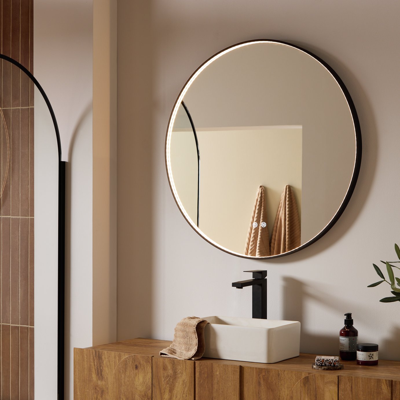 Argos Home Bennett Black Metal Round LED Bathroom Mirror - 80cm
