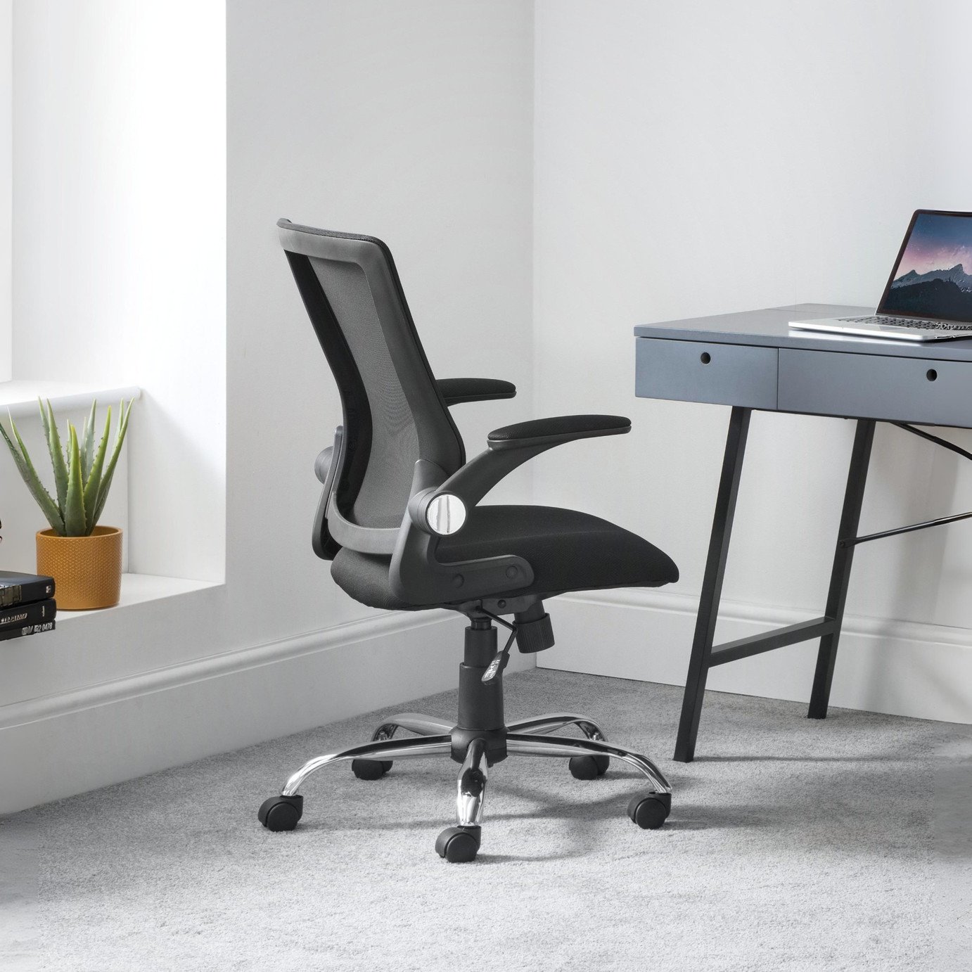 Julian Bowen Imola Fabric Office Chair - Black