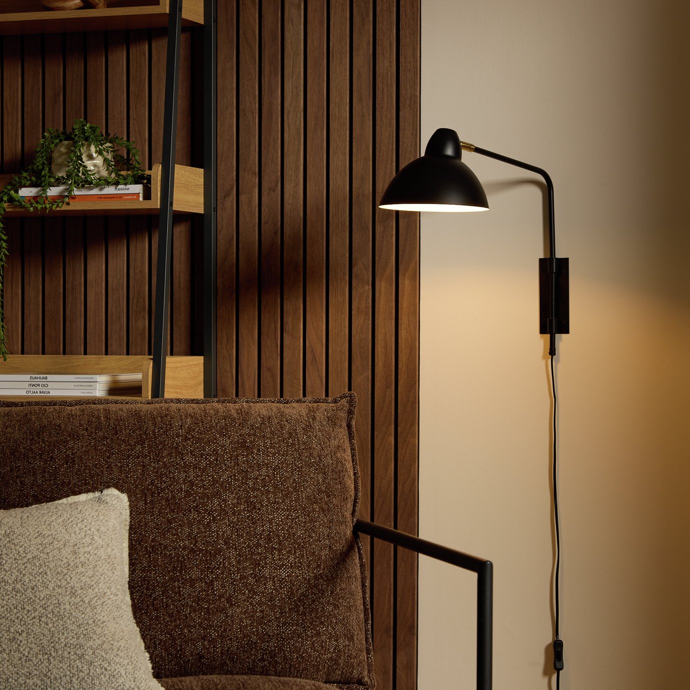 Argos Home Maddox Metal Swing Arm Wall Light - Black