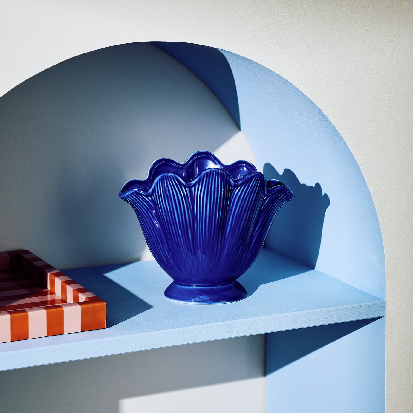 Ceramic Blue Shell Vase - 17cm