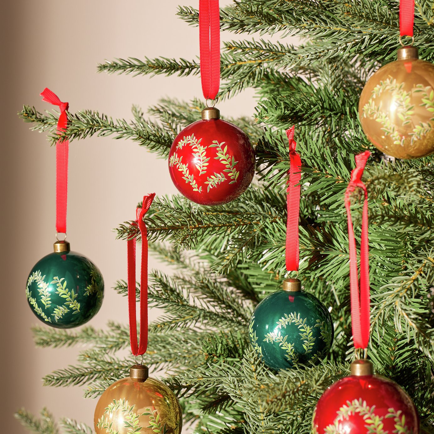 Argos Home Country Painted Floral Christmas Bauble - Pack of 6
