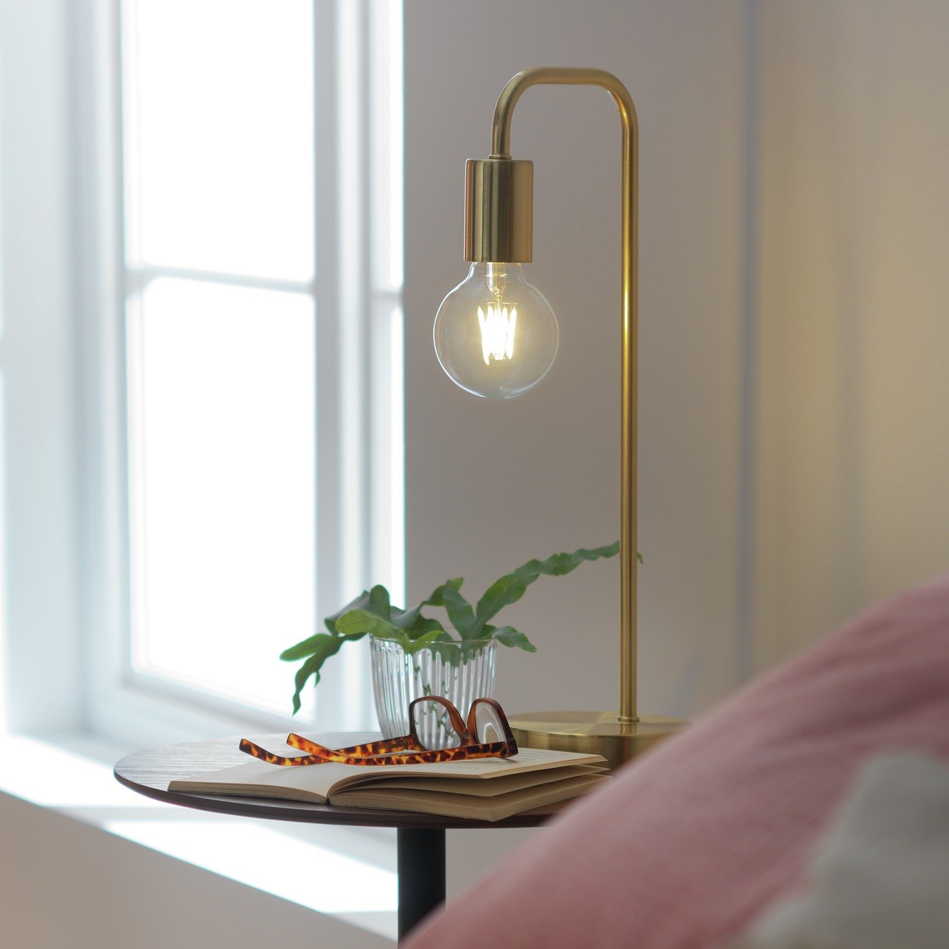 brass base lamp OFF 63%