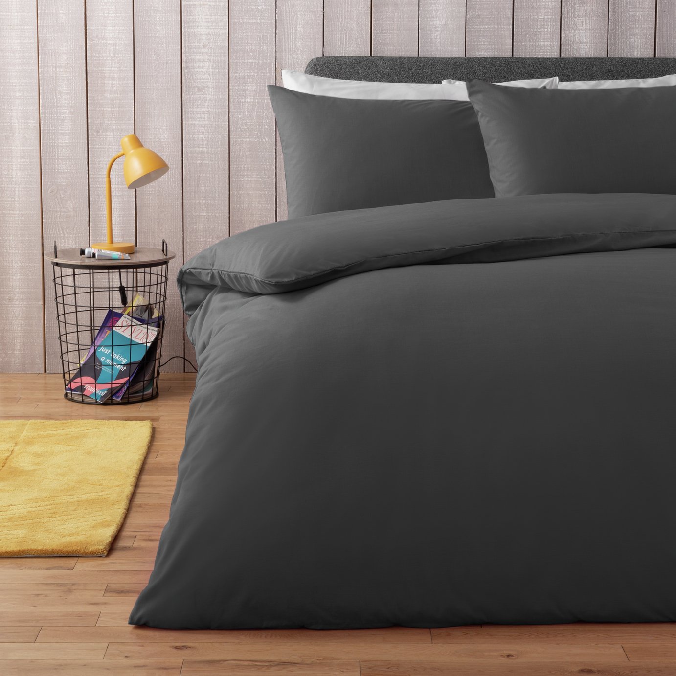 Habitat Easycare Plain Black Bedding Set - Double