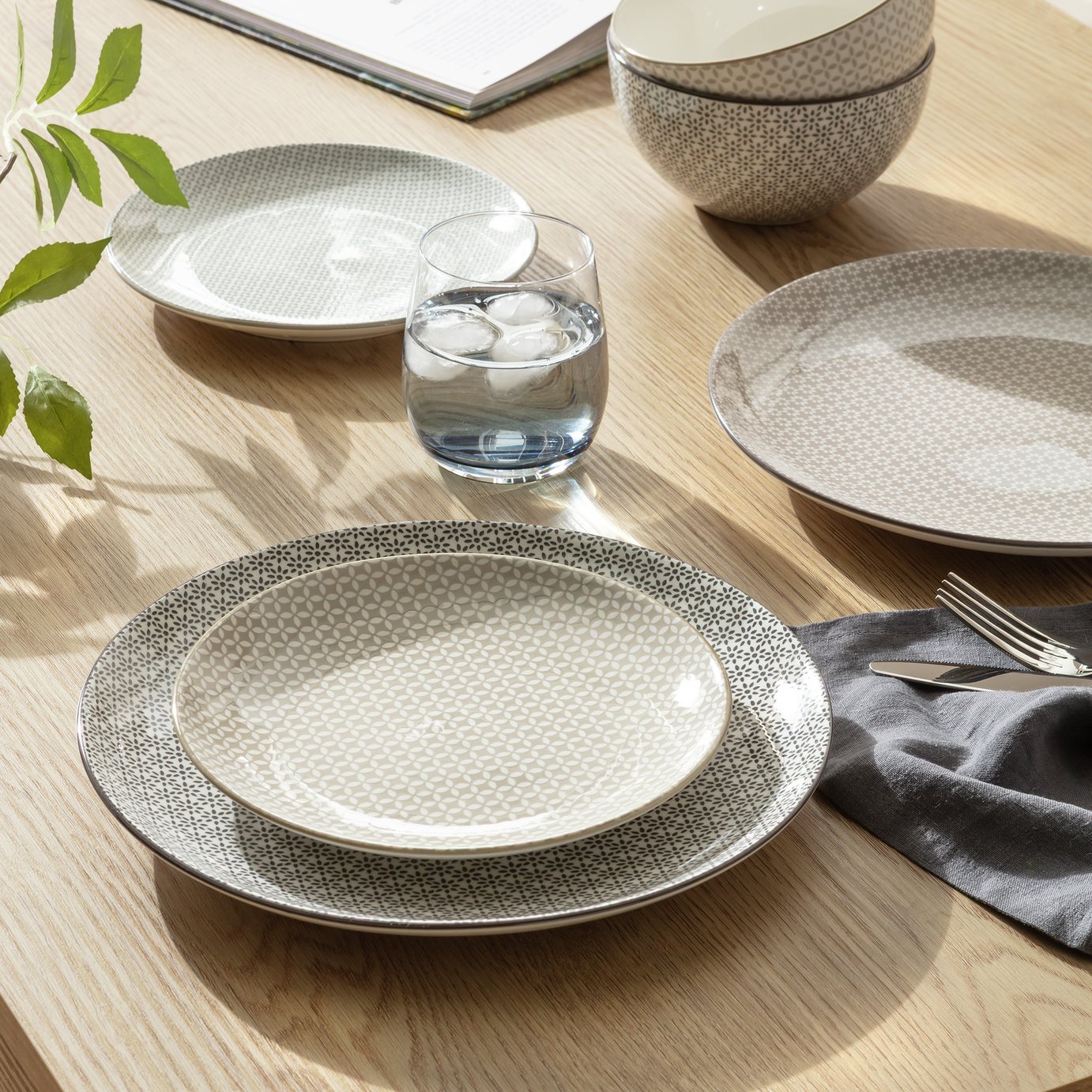 Argos Home Tilda Blossom 12 Piece Porcelain Dinner Set - Grey