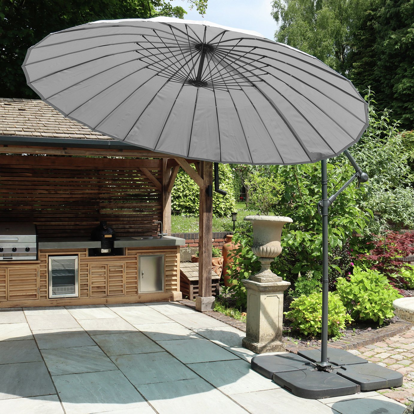 Royalcraft 3m Shanghai Cantilever Garden Parasol - Grey