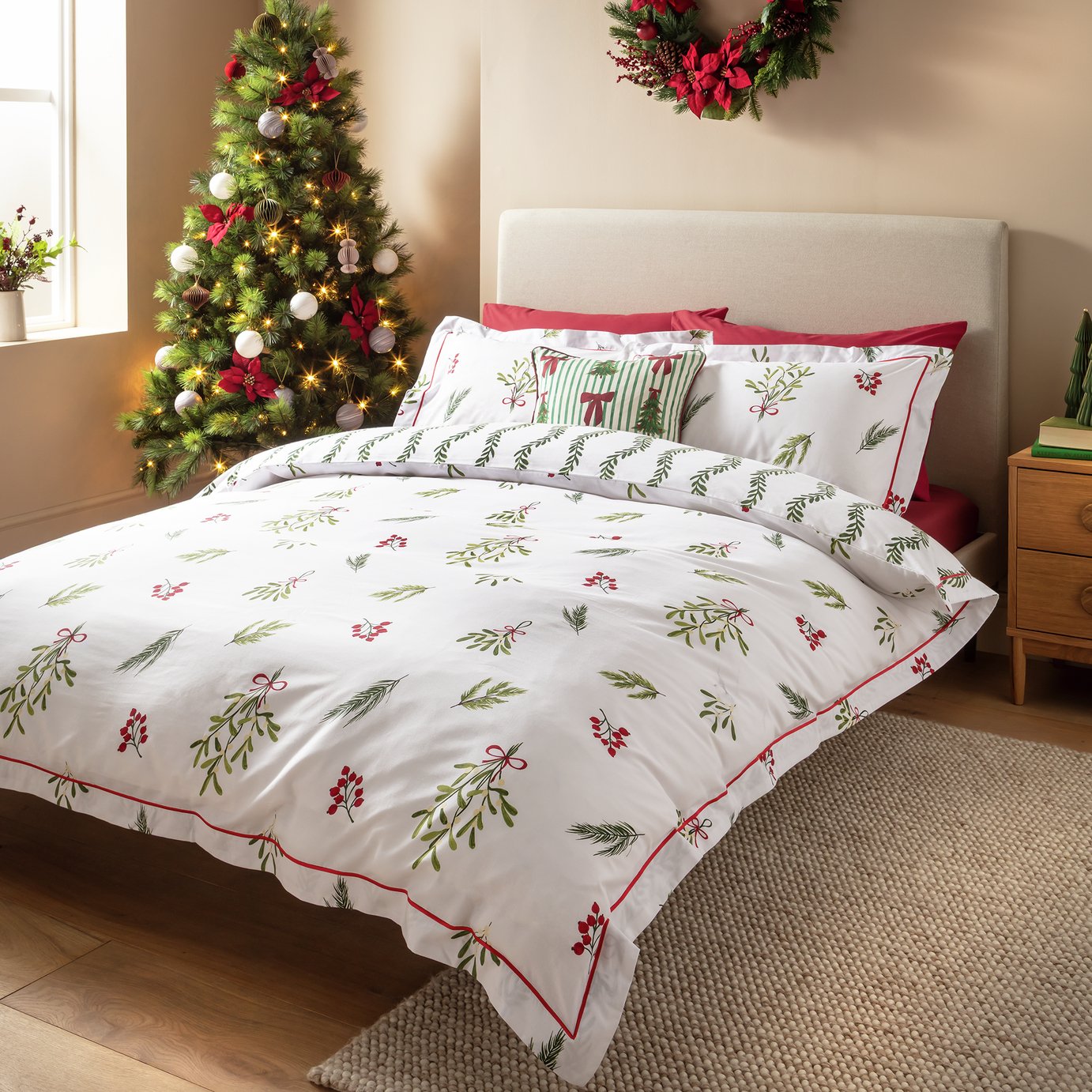 Argos Home Christmas Mistletoe White Bedding Set - King size