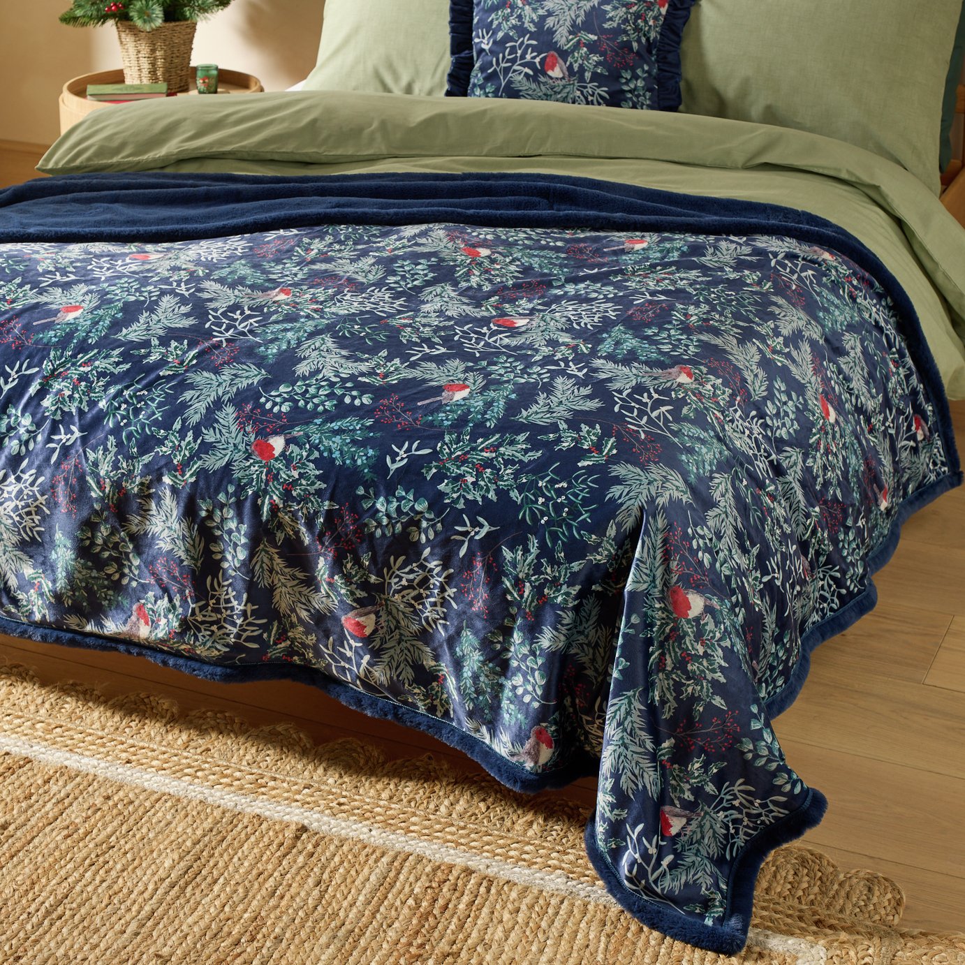 Argos Home Printed Velvet Robin Throw - Blue - 200x150cm