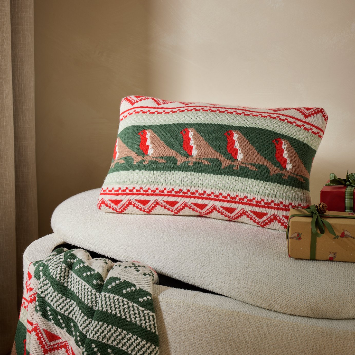 Argos Home Robin Fairisle Knitted Cushion - 50x30cm