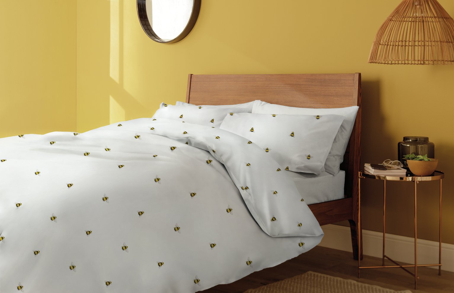 Argos Home Hideaway Bee Print White Bedding Set