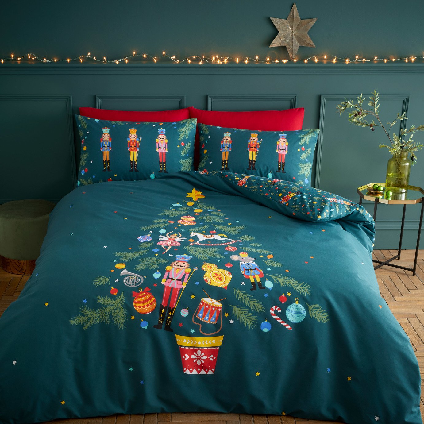 Catherine Lansfield Nutcracker Tree Green Bedding Set - Double