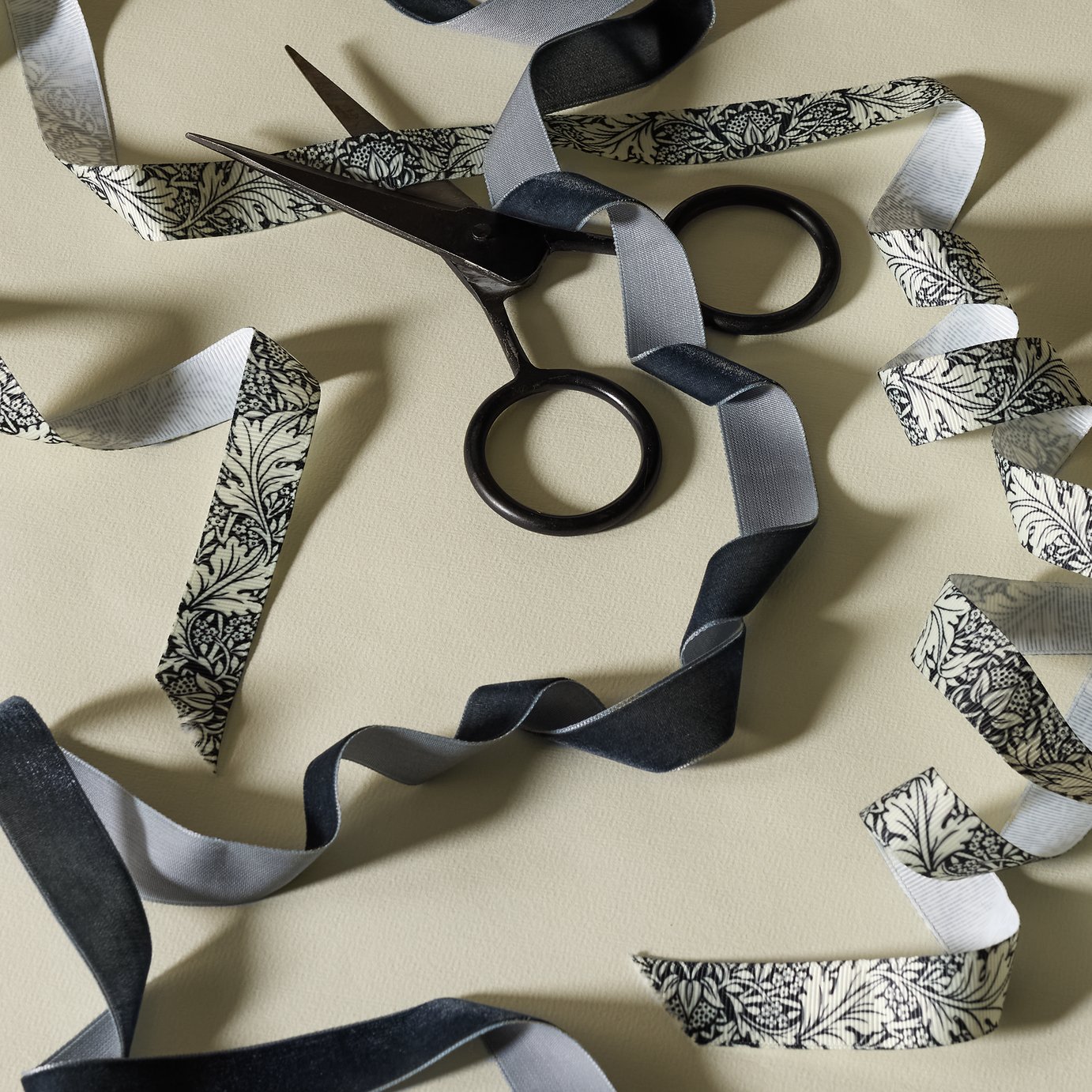 Habitat x Morris & Co. Grosgrain Printed Ribbons Christmas Decoration- Pack of 3