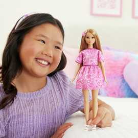 Barbie Fashionistas Style Doll in Pink Paisley Skirt, Pink Paisley Top