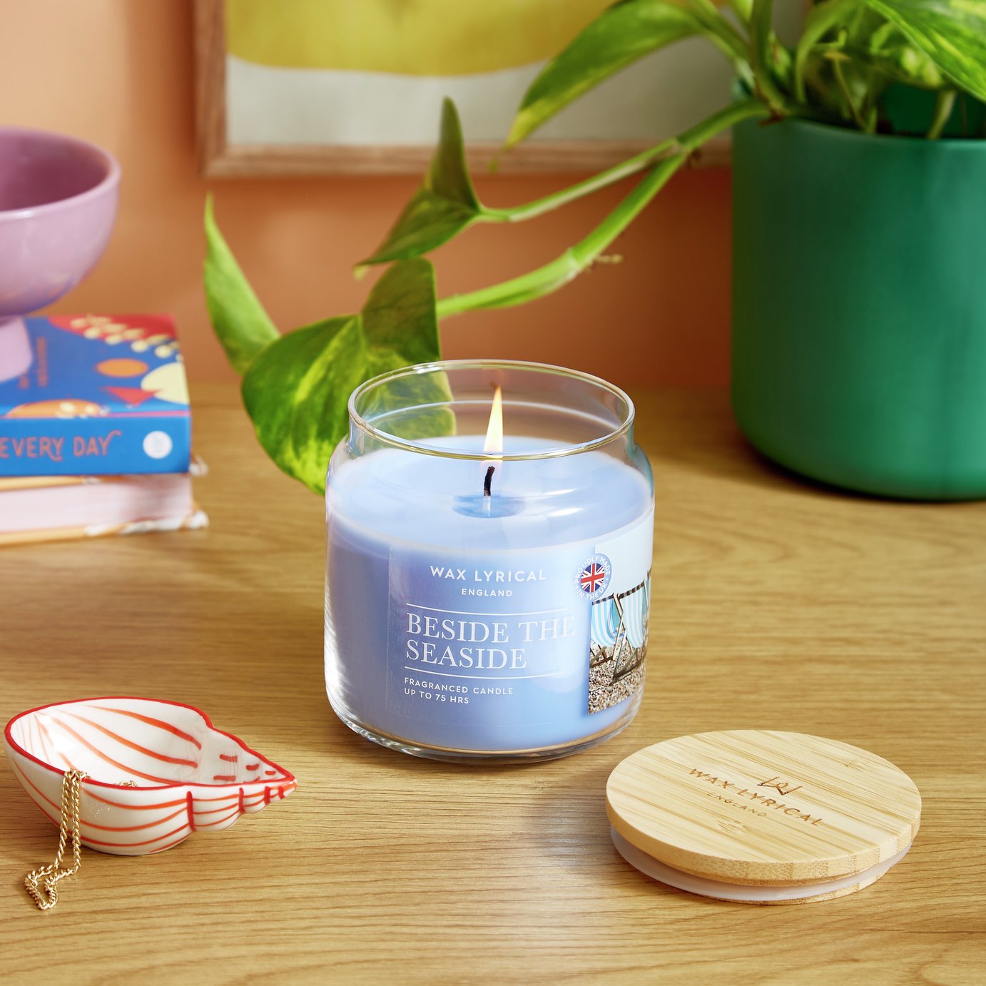 Wax Lyrical Medium Jar Candle - Beside the Sea