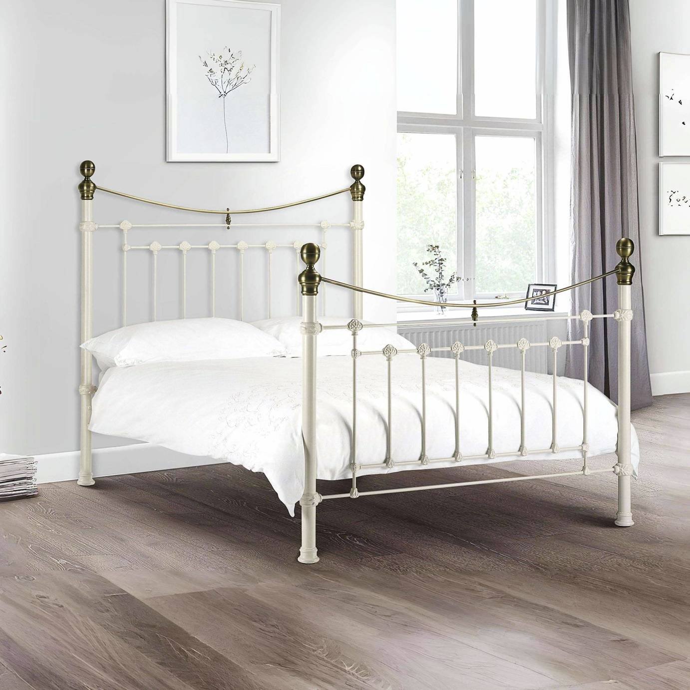 Julian Bowen Victoria Kingsize Bedframe - White