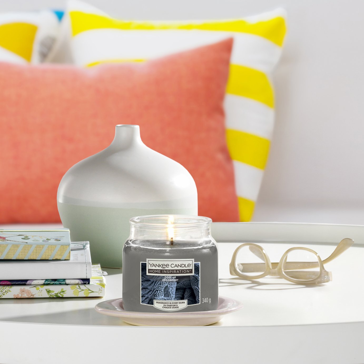 Yankee Home Inspiration Medium Jar Candle - Cosy Up