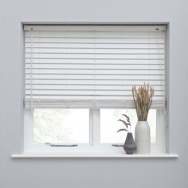 White 2024 venetian blinds