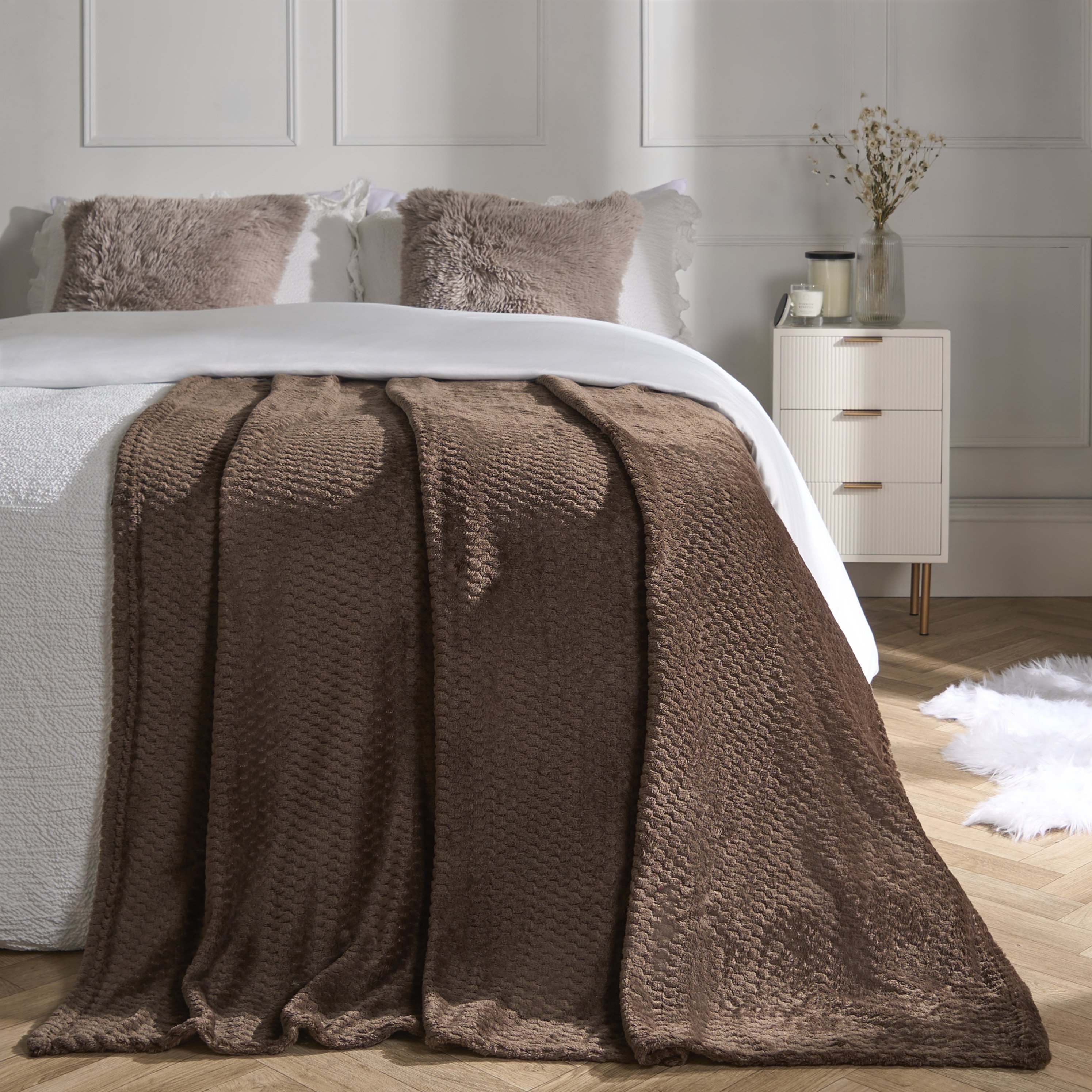 OHS Waffle Fleece Blanket Throw 125 x 150cm - Chocolate